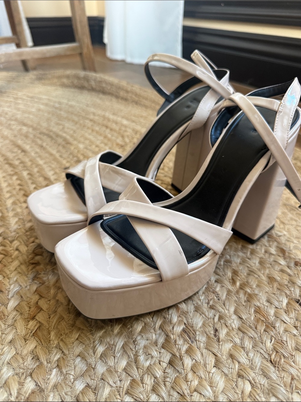 ZARA Strappy Chunky Platform Nude Heeled Sandals size 39 Patent Faux Leather